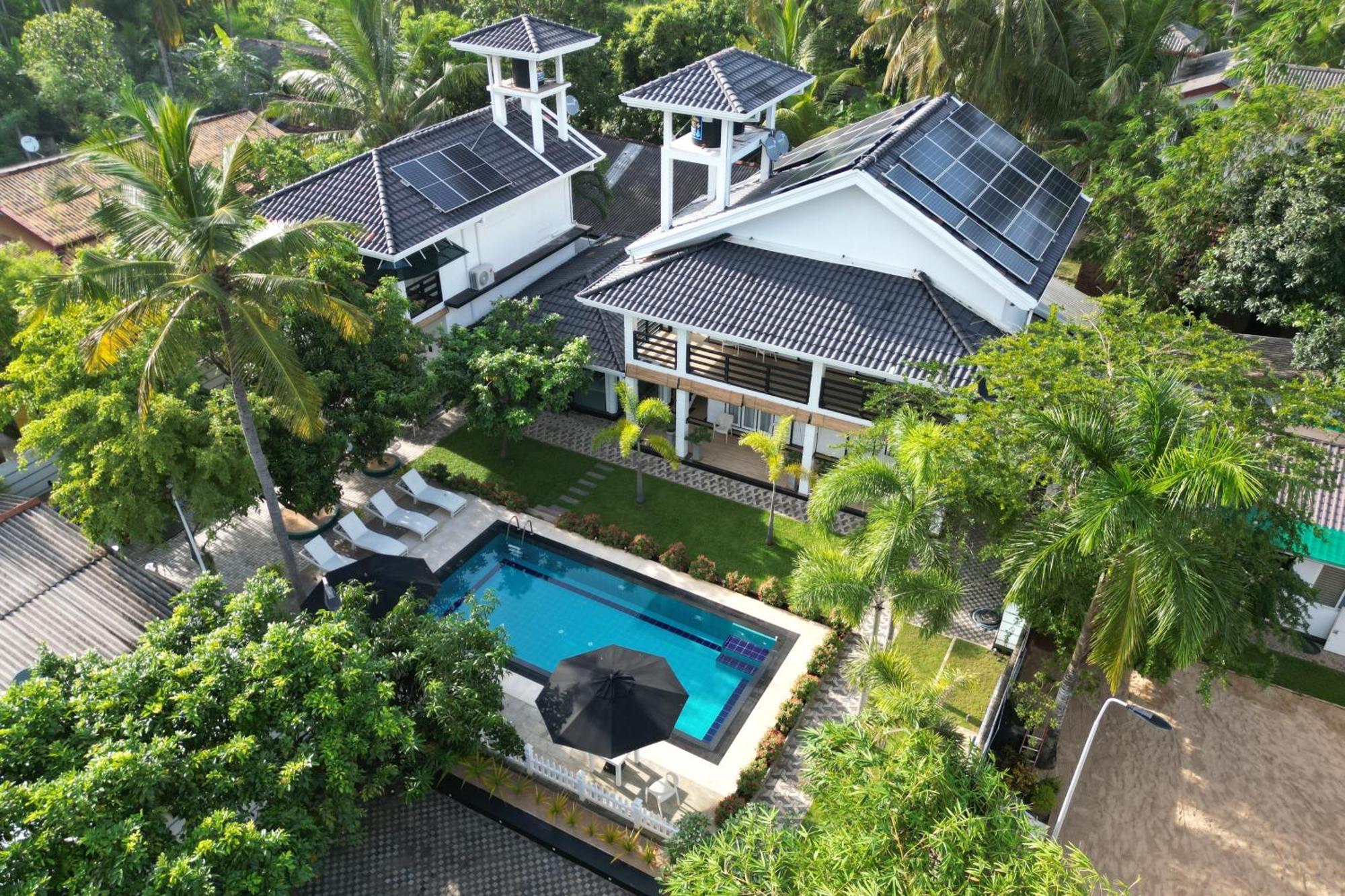 Wetland Resort Negombo Exterior photo
